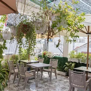 https://laverne-hotel.hotelsvungtau.com